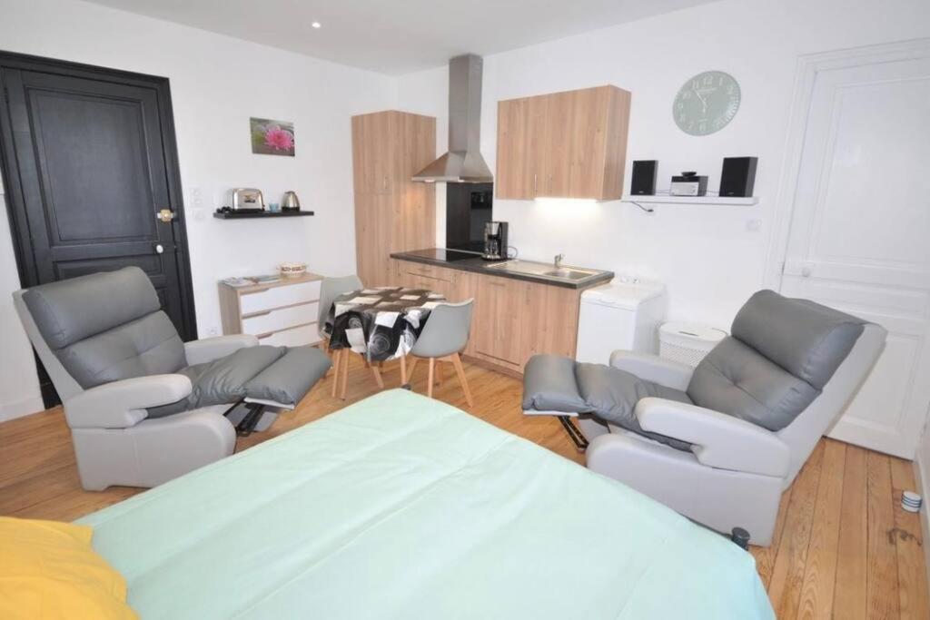 Studio Meuble 3 Etoile 236 Vittel Exteriör bild